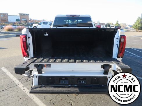 Used 2024 GMC Sierra 3500 Denali Ultimate image 16