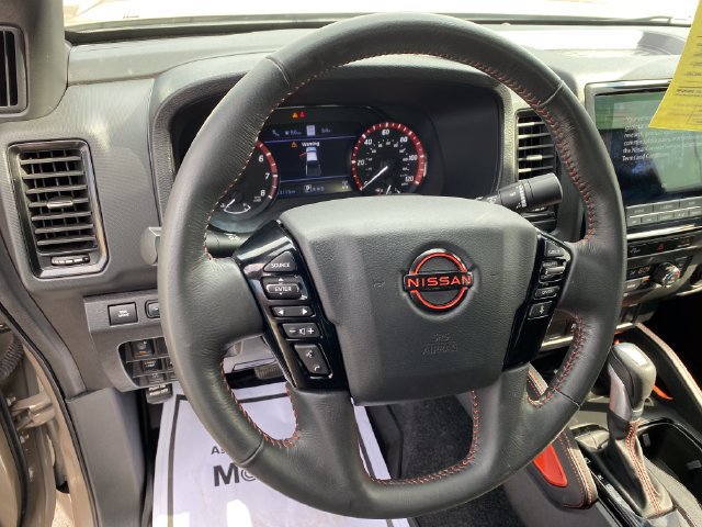 Used 2024 Nissan Frontier PRO-4X w/ Technology Package AWD/4WD image 11