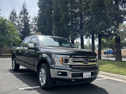 Used 2019 Ford F150 XLT w/ Equipment Group 302A Luxury AWD/4WD image 10