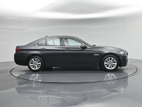 Used 2016 BMW 528i Sedan RWD image 28