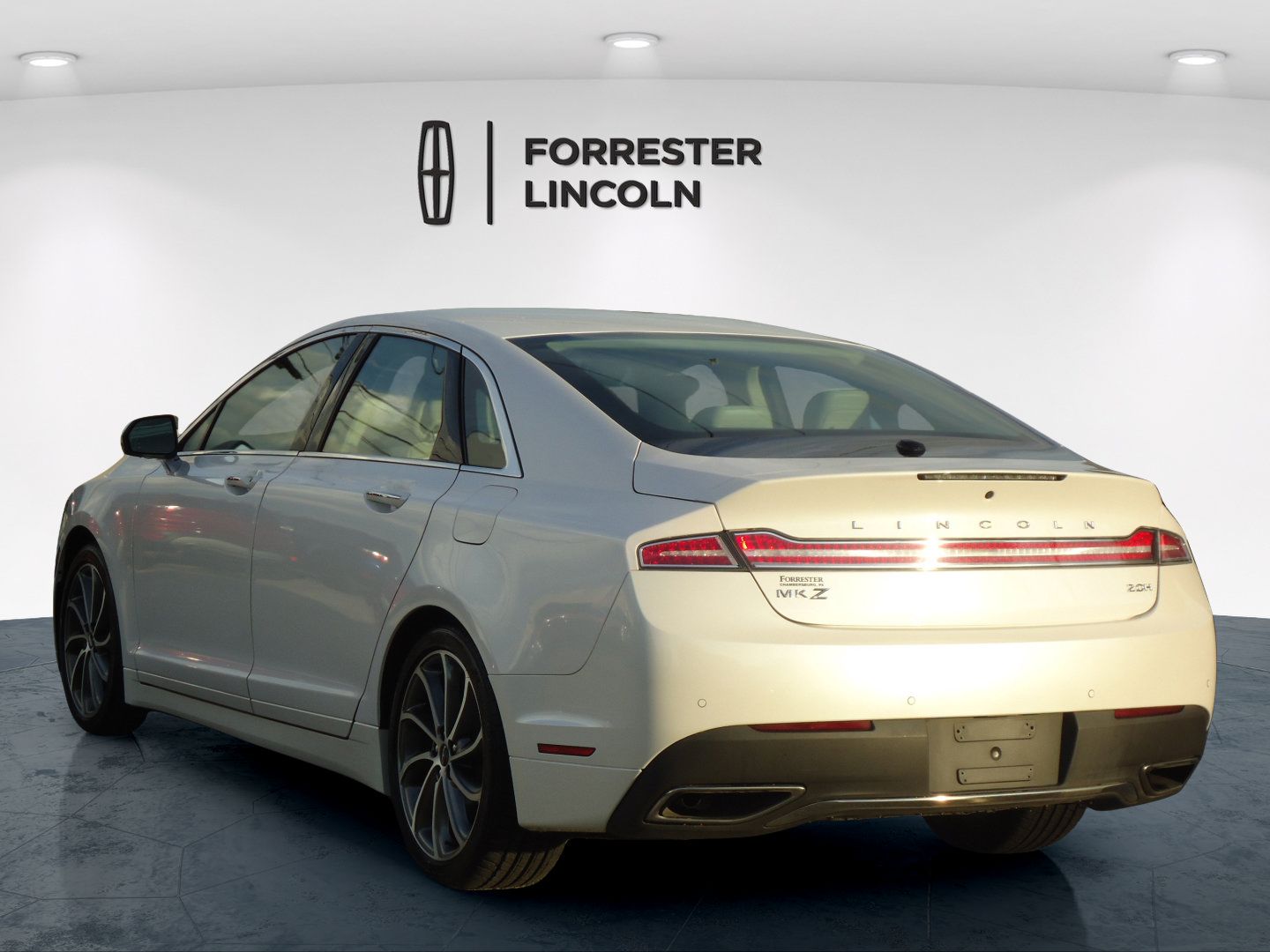 Used 2019 Lincoln MKZ Reserve w/ Reserve Plus Package FWD image 5