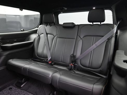 New 2026 Jeep Grand Wagoneer 4WD image 32