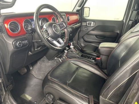 Used 2021 Jeep Wrangler Unlimited Rubicon w/ Cold Weather Group AWD/4WD image 8