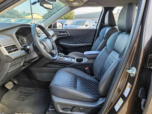 Used 2022 Mitsubishi Outlander SEL image 16