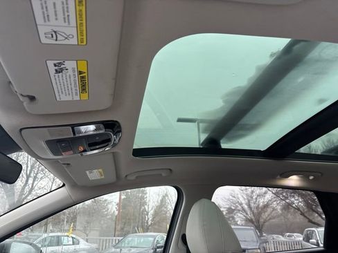 Certified 2022 Hyundai Tucson Limited image 22