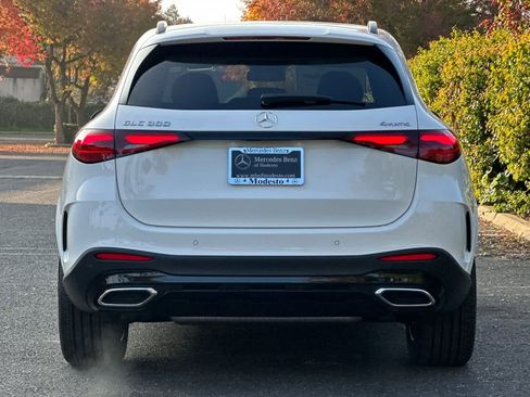 New 2026 Mercedes-Benz GLC 300 4MATIC image 3