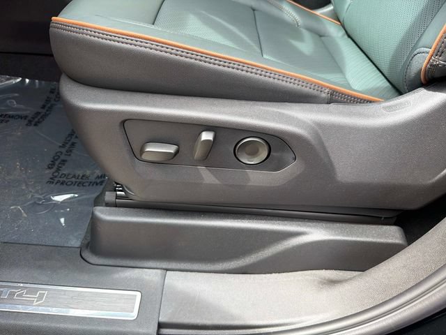 New 2026 GMC Yukon AT4 w/ AT4 Premium Plus Package AWD/4WD image 19