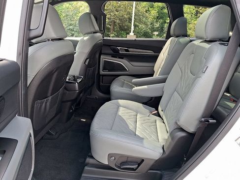 Used 2023 Kia Telluride SX X-Line AWD/4WD image 12