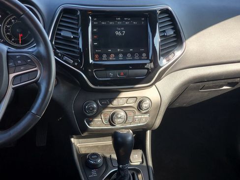 Used 2020 Jeep Cherokee Limited AWD/4WD image 26