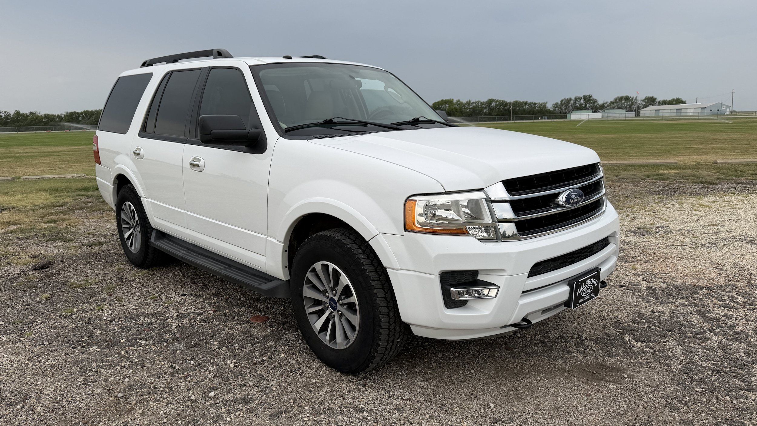 Certified 2017 Ford Expedition XLT AWD/4WD image 1