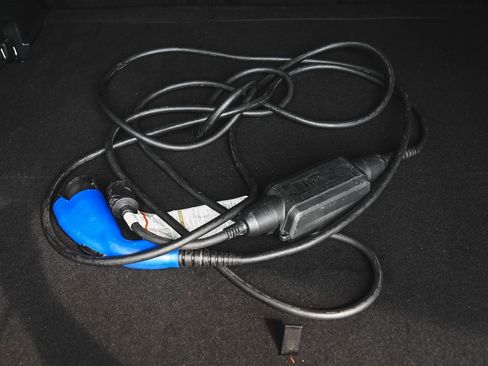 Used 2022 Toyota RAV4 XSE w/ Premium Package image 41