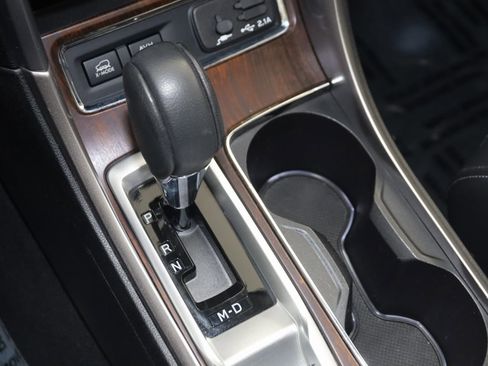 Used 2022 Subaru Ascent Touring image 7