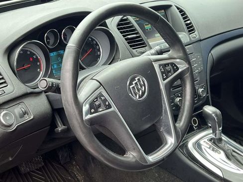 Used 2013 Buick Regal Premium image 9
