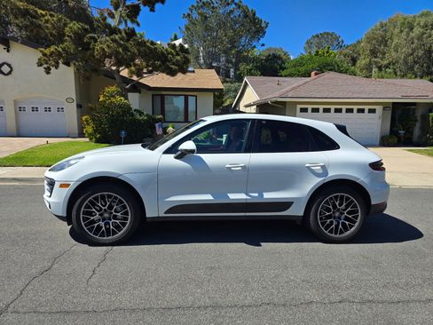 Used 2015 Porsche Macan S AWD/4WD image 6