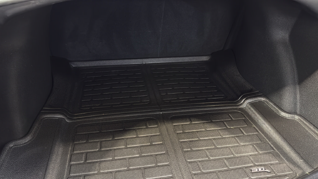 Used 2023 Tesla Model 3 Standard Range RWD image 8