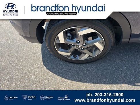 Certified 2023 Hyundai Venue Limited FWD image 34