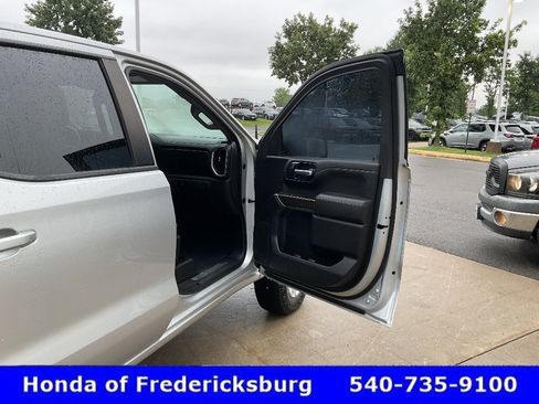 Used 2021 Chevrolet Silverado 1500 RST AWD/4WD image 18