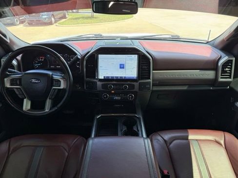 Used 2022 Ford F250 Platinum w/ FX4 Off-Road Package AWD/4WD image 22