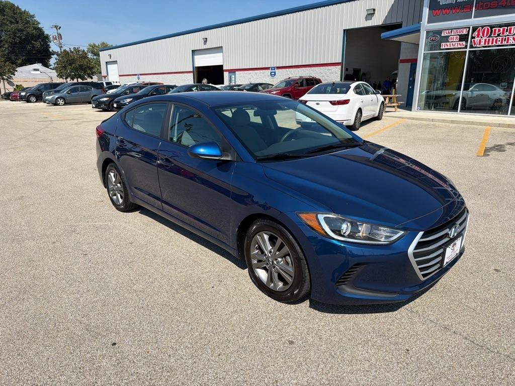 Used 2017 Hyundai Elantra SE FWD image 2