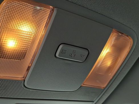 Used 2025 Kia Soul LX w/ LX Technology Package image 24