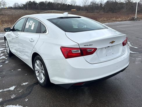 Used 2023 Chevrolet Malibu LT image 3