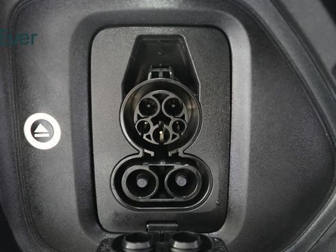 Used 2025 Rivian R1S Adventure AWD/4WD image 10
