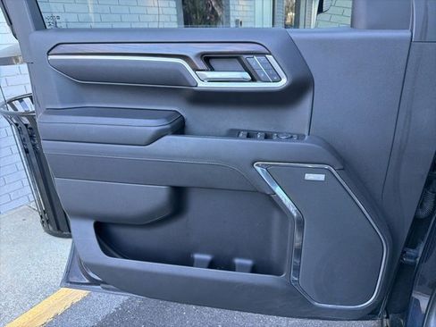 Used 2023 GMC Sierra 1500 SLT w/ SLT Premium Package image 12