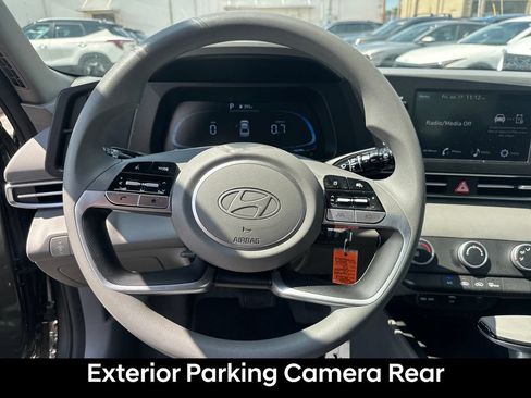 Used 2026 Hyundai Elantra SE FWD image 12