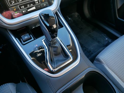 Certified 2025 Subaru Outback Premium image 24
