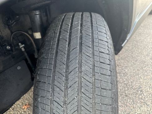 Used 2024 Toyota RAV4 LE image 40