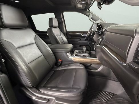 Used 2024 Chevrolet Silverado 1500 RST image 34