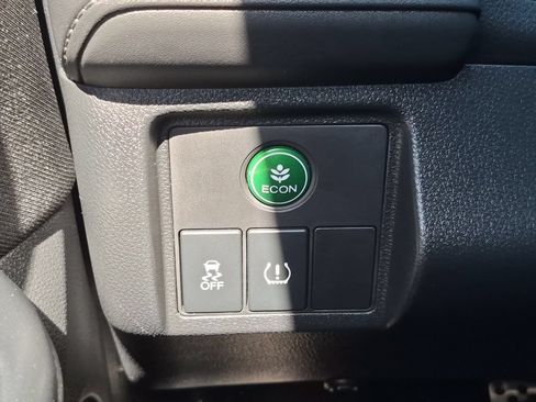 Used 2022 Honda HR-V Sport image 16