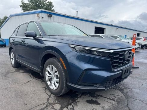 Used 2025 Honda CR-V LX image 8