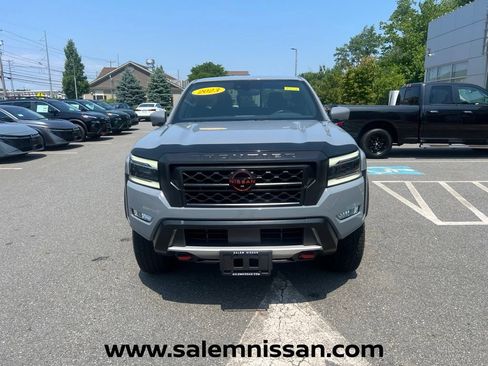Used 2023 Nissan Frontier PRO-4X w/ Pro Convenience Package AWD/4WD image 2