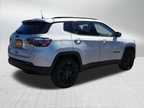 New 2026 Jeep Compass Latitude AWD/4WD image 7