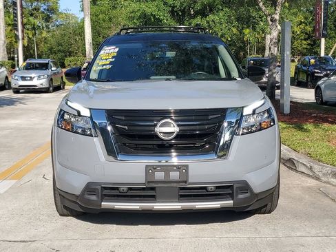 Certified 2023 Nissan Pathfinder Platinum AWD/4WD image 2