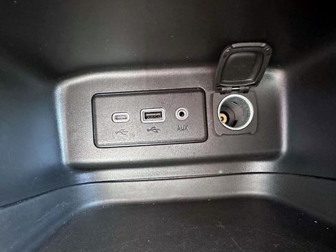 Used 2023 Chevrolet Equinox LS w/ LS Convenience Package AWD/4WD image 25