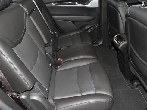 Used 2024 Cadillac XT6 Premium Luxury AWD/4WD image 12