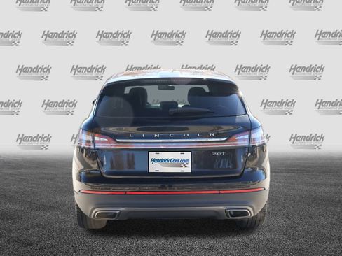 Used 2020 Lincoln Nautilus Reserve w/ Equipment Group 201A image 8