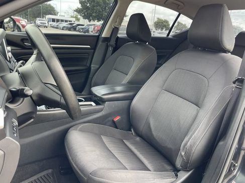 Used 2021 Nissan Altima 2.5 SV FWD image 24