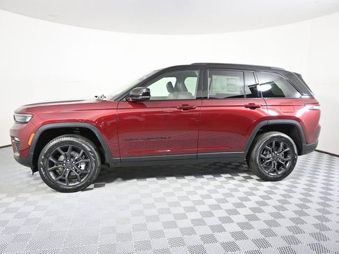 New 2025 Jeep Grand Cherokee Limited w/ Trailer Tow Package image 2