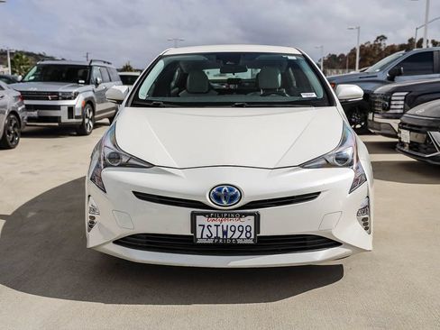 Used 2016 Toyota Prius Three Touring FWD image 2
