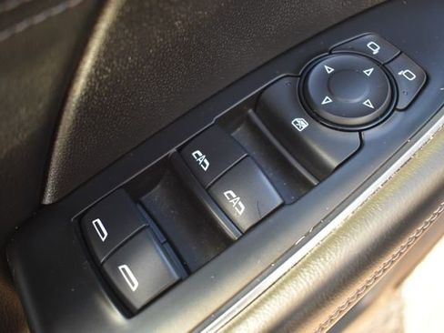 Used 2023 Buick Envision Preferred w/ Sport Touring Package AWD/4WD image 22