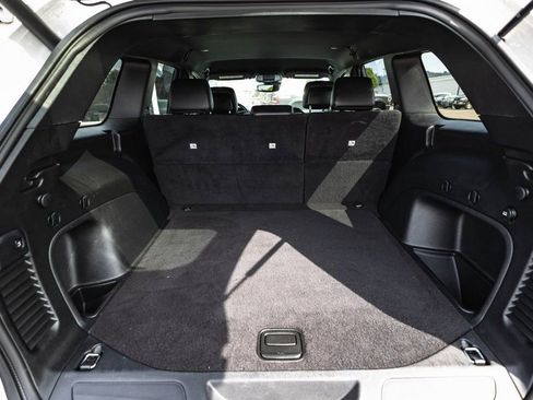 Used 2022 Jeep Grand Cherokee Laredo X image 30