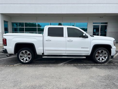 Used 2017 GMC Sierra 1500 SLT w/ SLT Premium Package RWD image 3