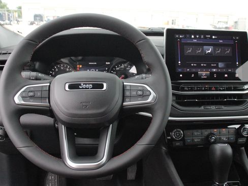 New 2026 Jeep Compass Trailhawk AWD/4WD image 8