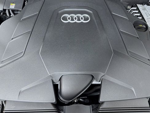 New 2025 Audi Q7 3.0T Prestige image 28