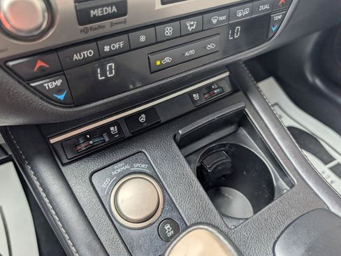 Used 2017 Lexus ES 350 FWD image 23