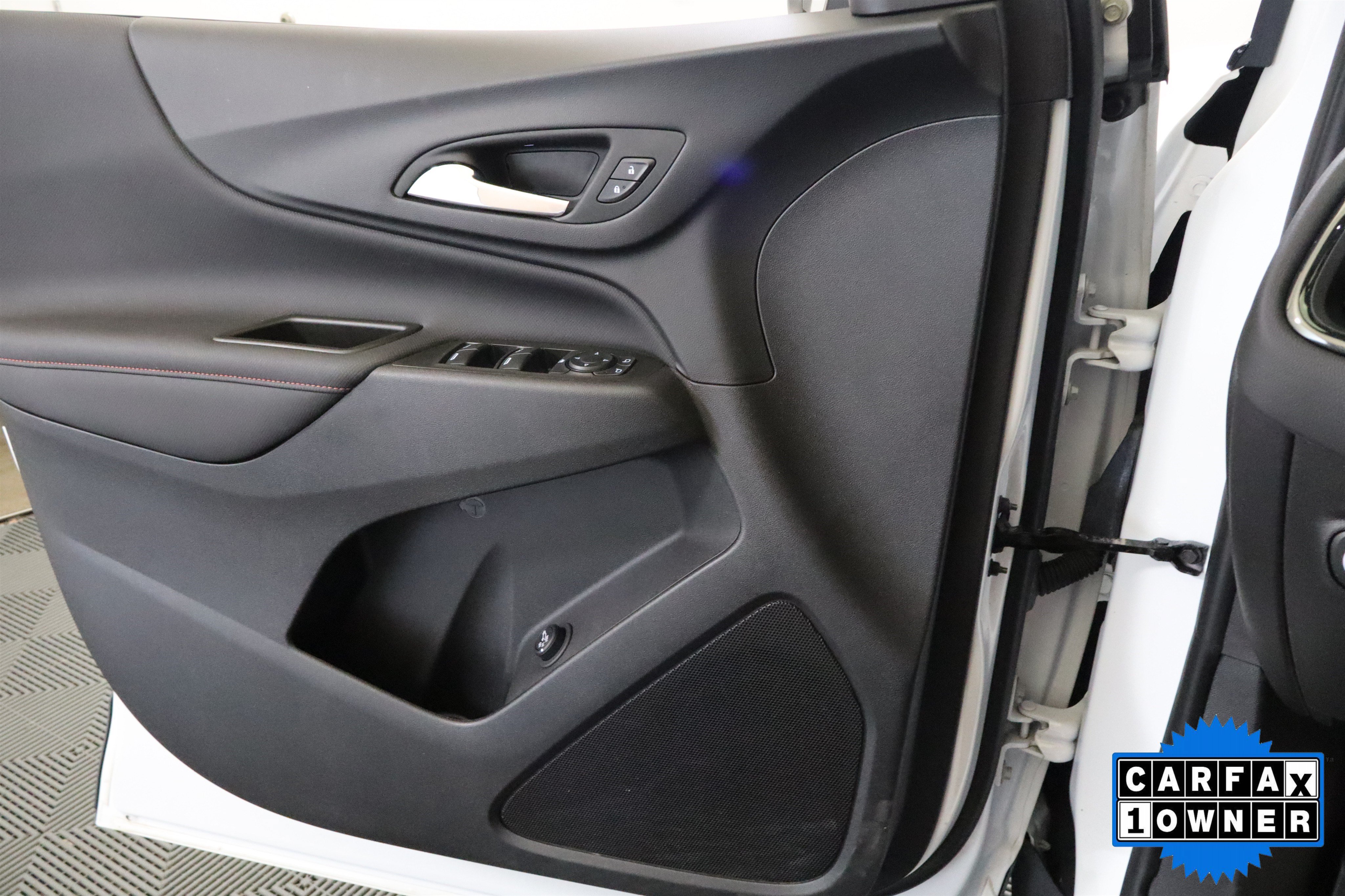 Used 2024 Chevrolet Equinox RS w/ LPO, Floor Liner Package AWD/4WD image 35