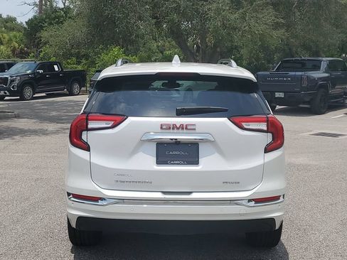 Used 2022 GMC Terrain Denali w/ Denali Premium Package AWD/4WD image 5